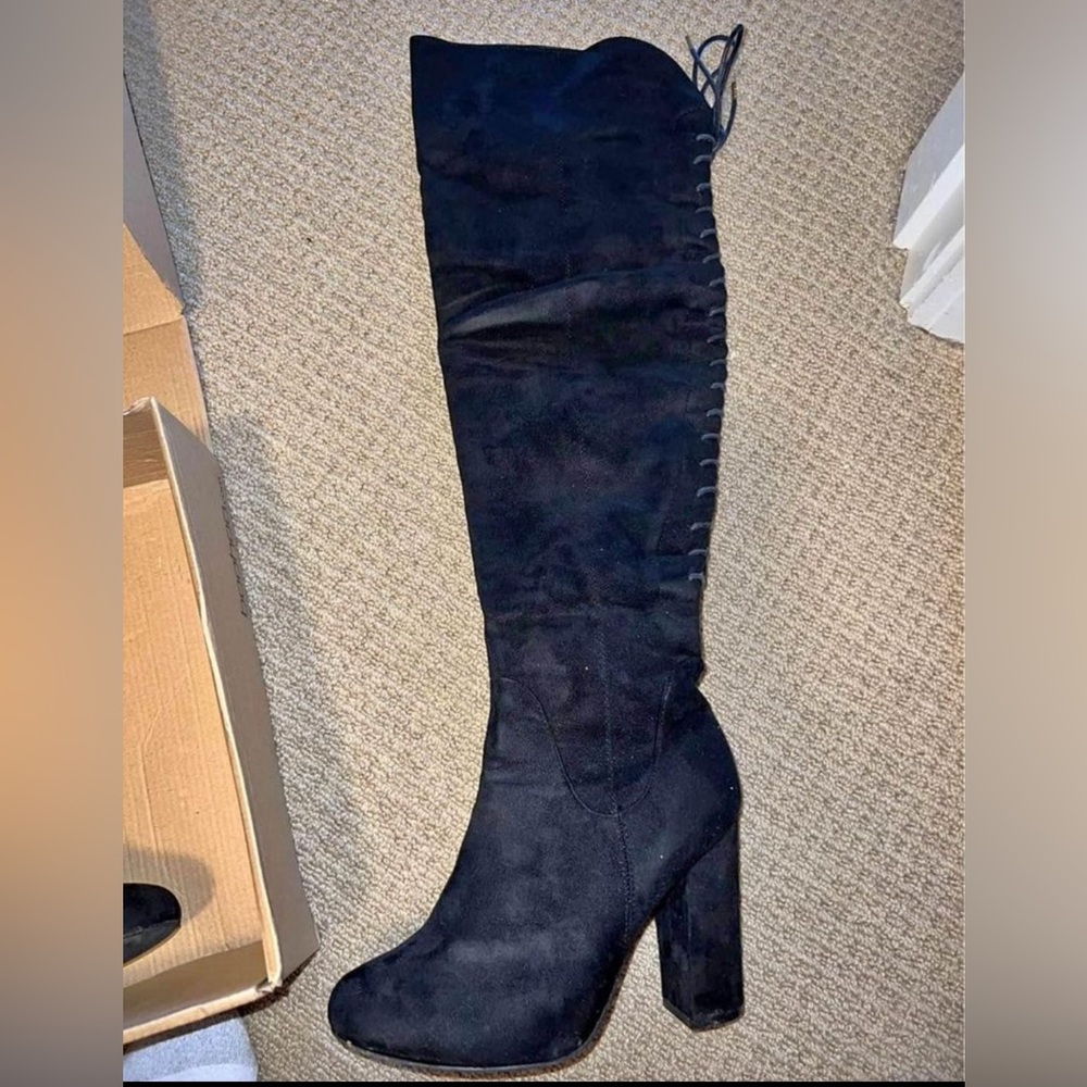 Black Boohoo Over the Knee Boots